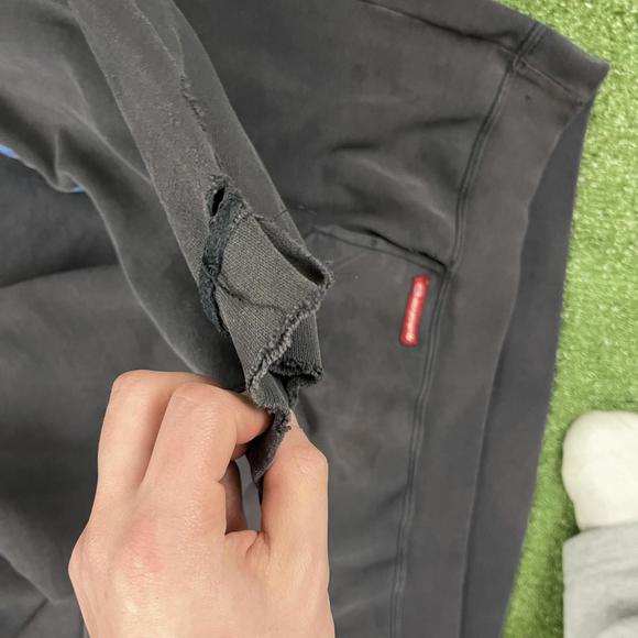 2000s Quick Silver Front and back graphic Hoodie - Picture 4 of 9